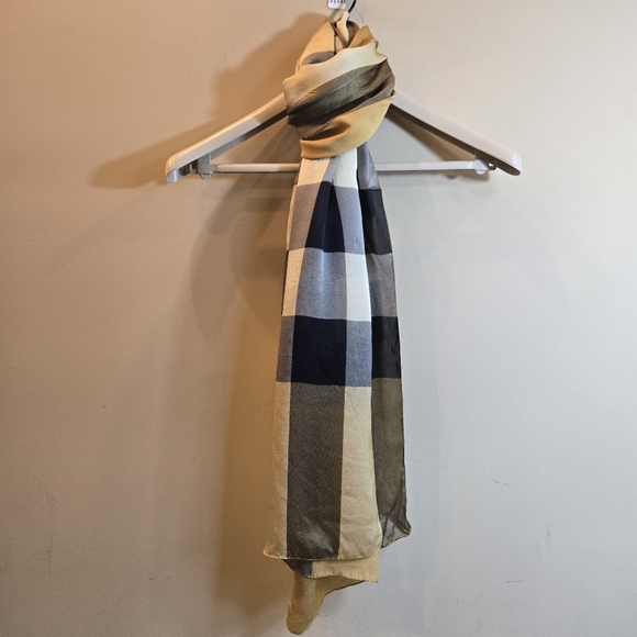 Burberry Yellow Silk Lightweight Mega check plaid scarf - Picture 3 of 10